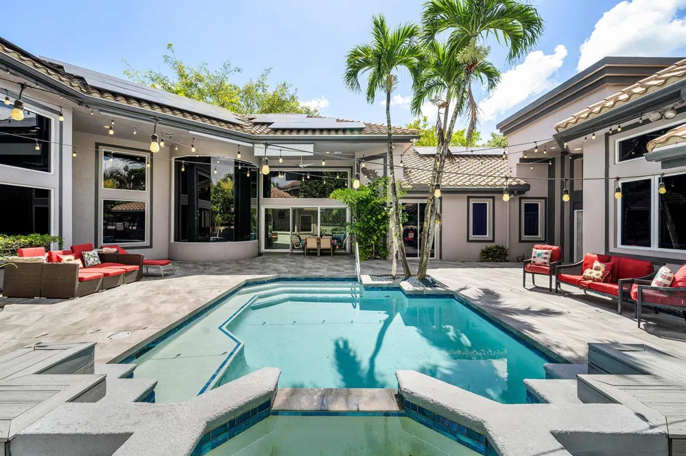 6595 NW 32nd Terrace Boca Raton, FL 33496