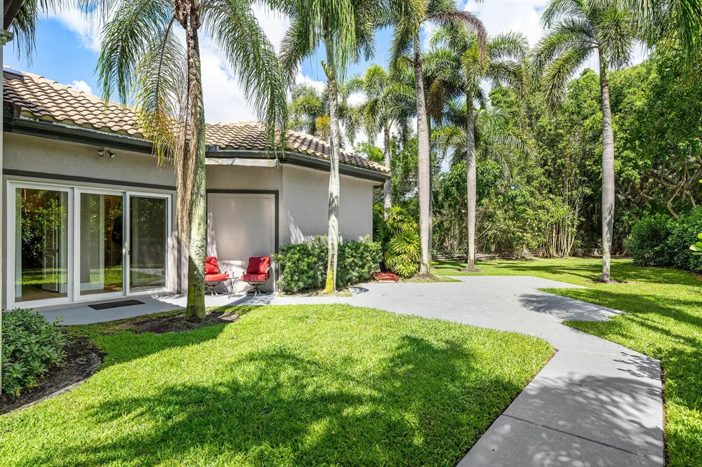 6595 NW 32nd Terrace Boca Raton, FL 33496