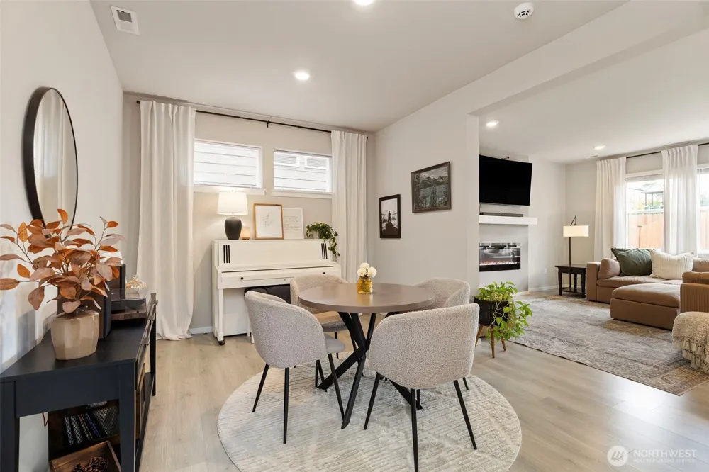 1607 NE Calavista Street Poulsbo, WA 98370