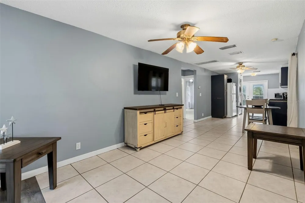 1171 HIGHLAND COURT St Petersburg, FL 33701