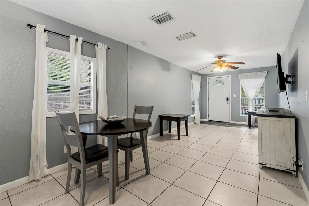 1171 HIGHLAND COURT St Petersburg, FL 33701