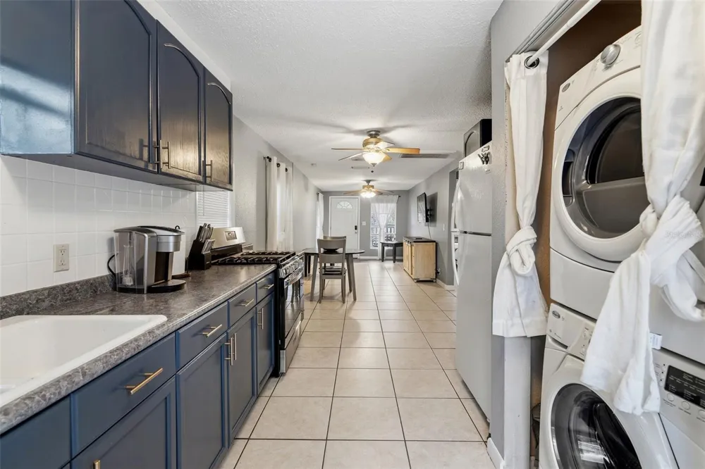 1171 HIGHLAND COURT St Petersburg, FL 33701