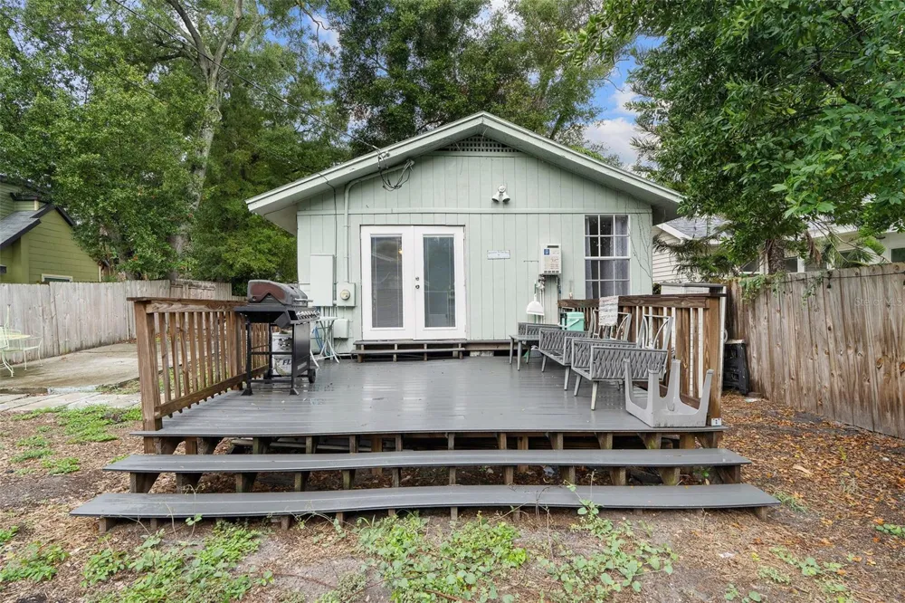 1171 HIGHLAND COURT St Petersburg, FL 33701