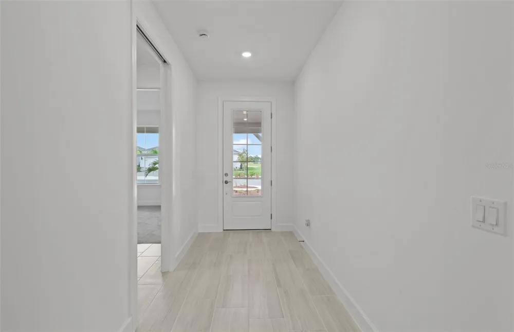 16526 ENNIS PLACE Bradenton, FL 34212