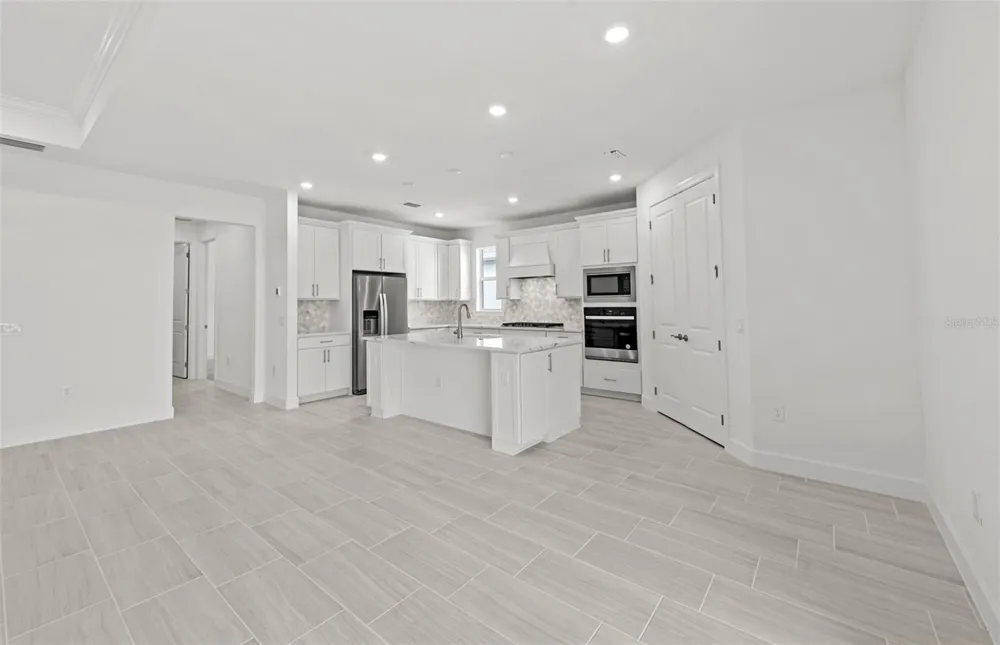 16526 ENNIS PLACE Bradenton, FL 34212