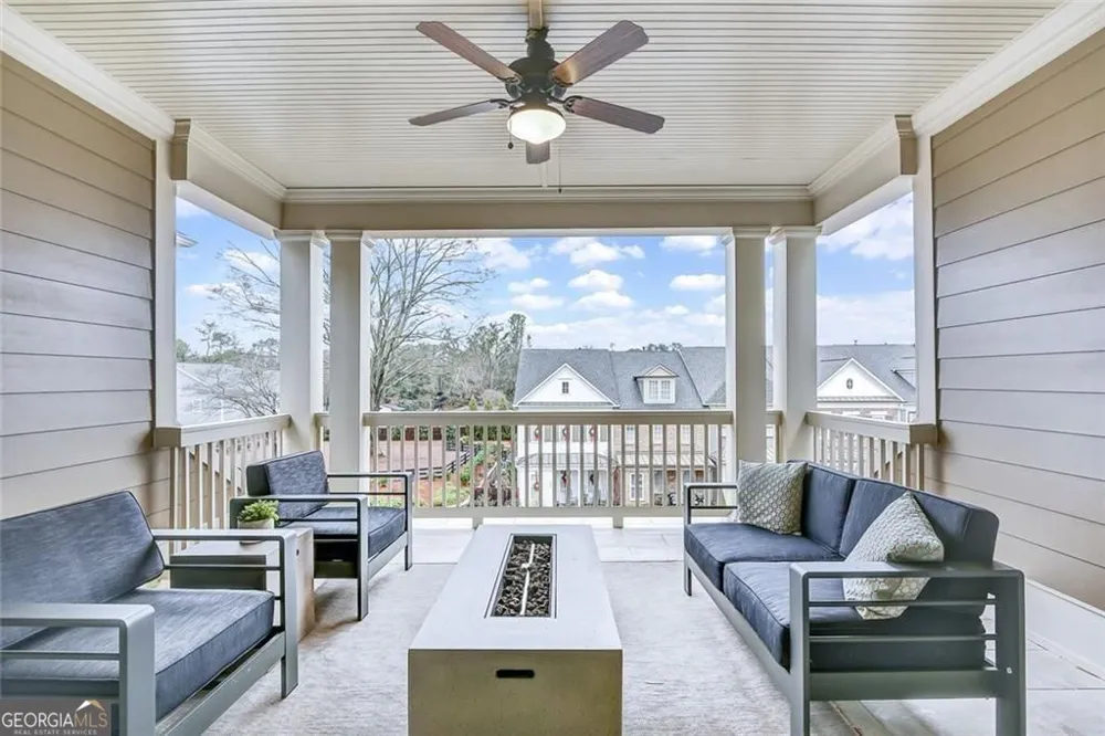 61 Bourbon ST Senoia, GA 30276