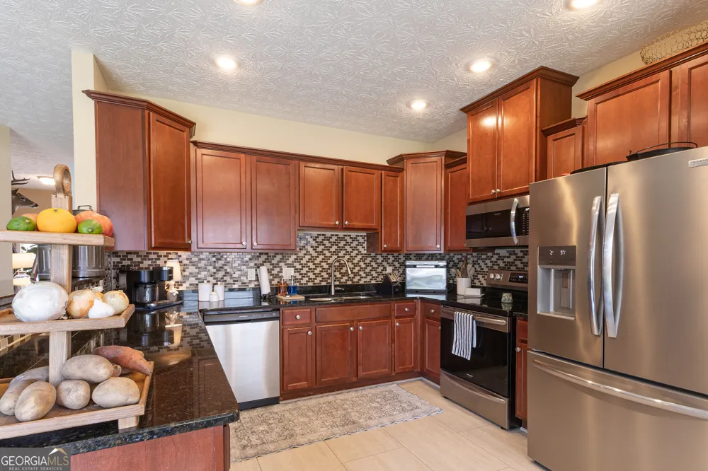 7065 Lonesome Pine DR Midland, GA 31820