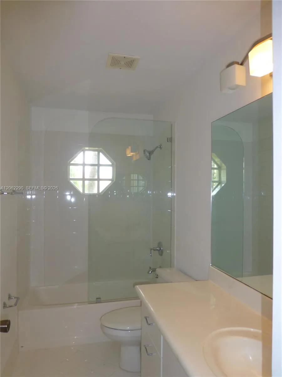 11236 NW 58th Ter Doral, FL 33178