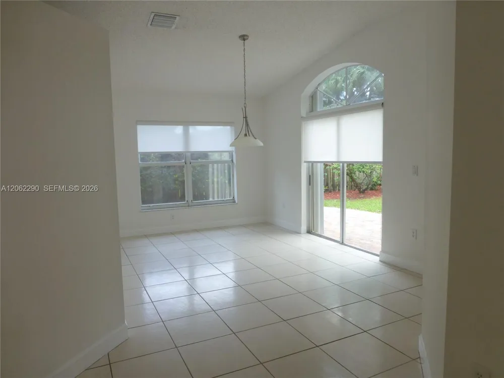 11236 NW 58th Ter Doral, FL 33178