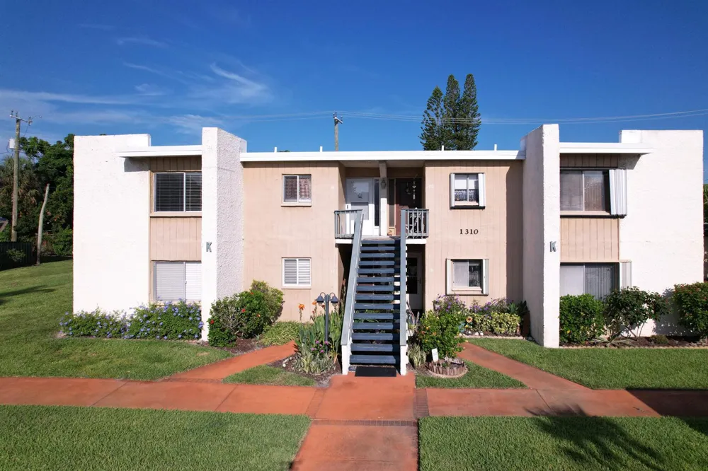 1310 NE 14th Court #K17 Jensen Beach, FL 34957