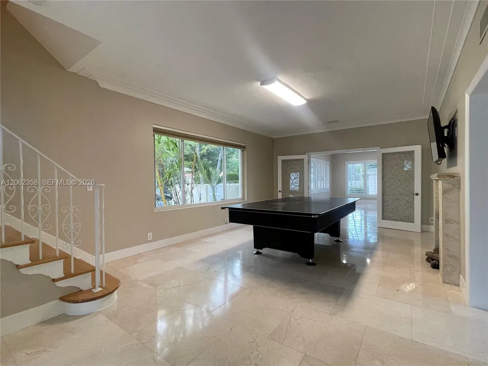383 SW 25th Rd Miami, FL 33129
