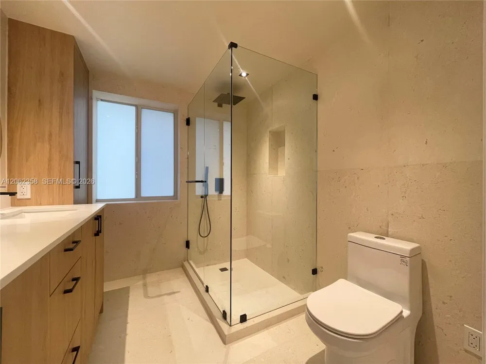 383 SW 25th Rd Miami, FL 33129