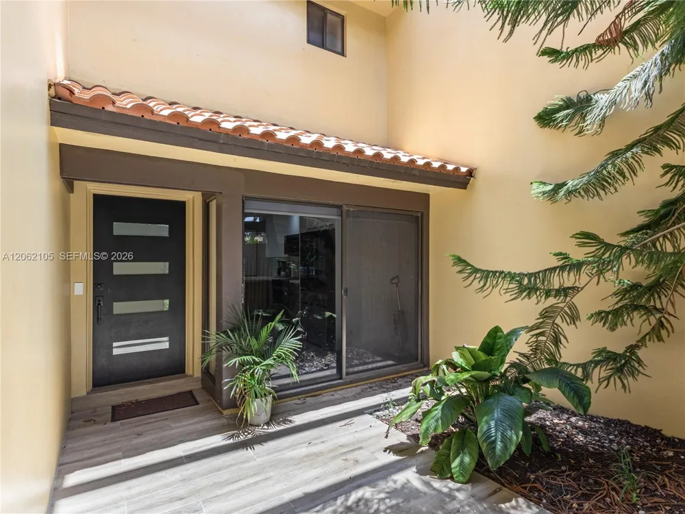 9853 Costa Del Sol Blvd #103-F Doral, FL 33178