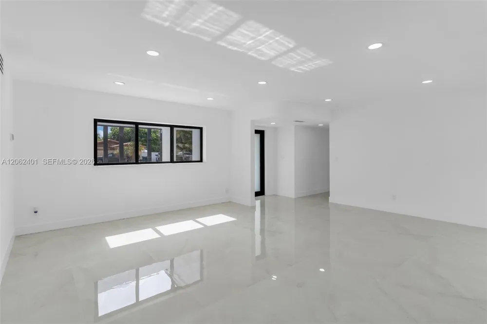 17630 SW 108th Ct Miami, FL 33157