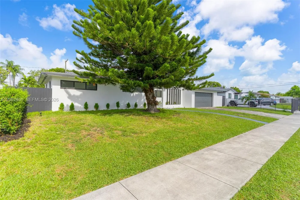 17630 SW 108th Ct Miami, FL 33157