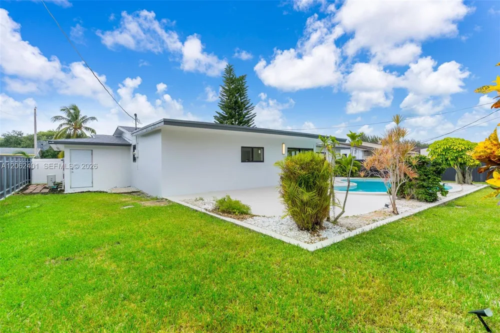 17630 SW 108th Ct Miami, FL 33157