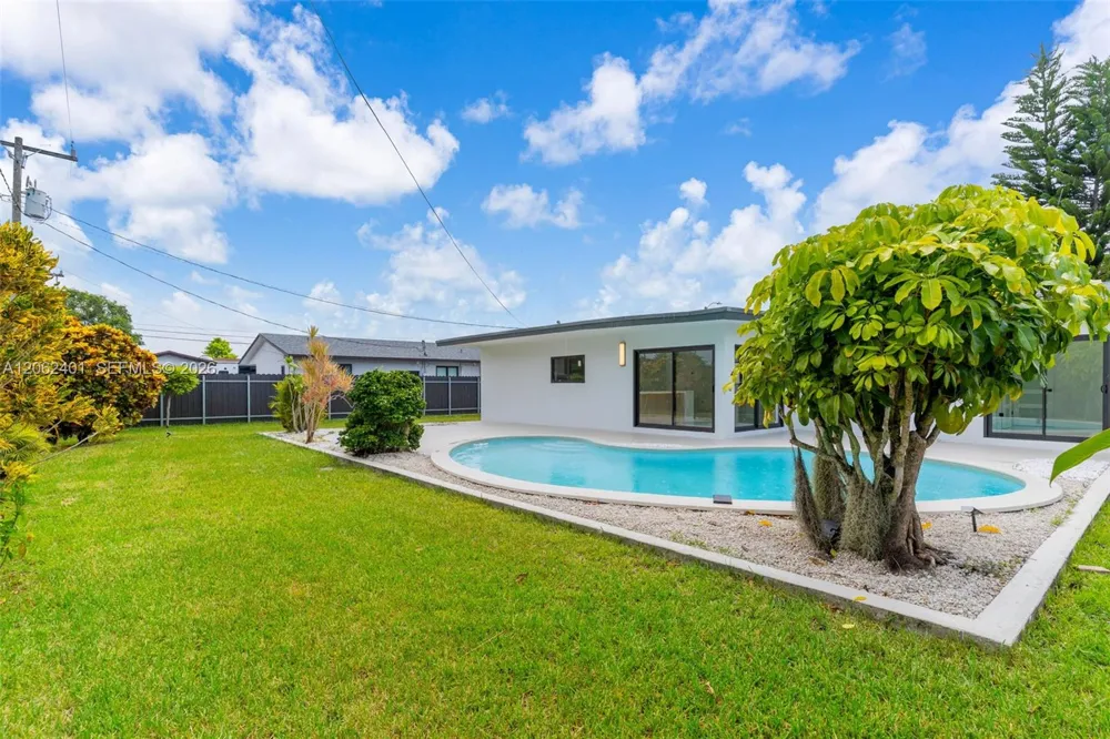17630 SW 108th Ct Miami, FL 33157