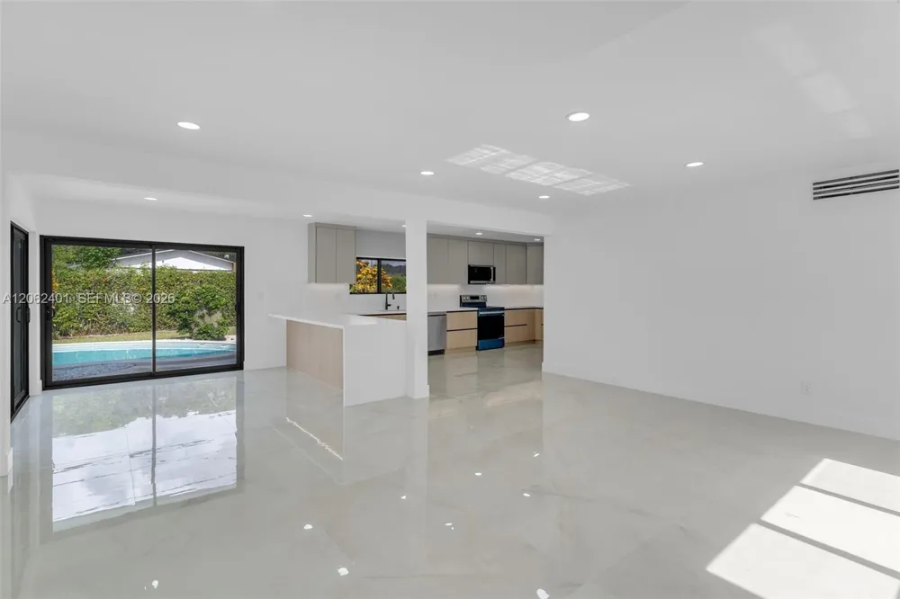 17630 SW 108th Ct Miami, FL 33157