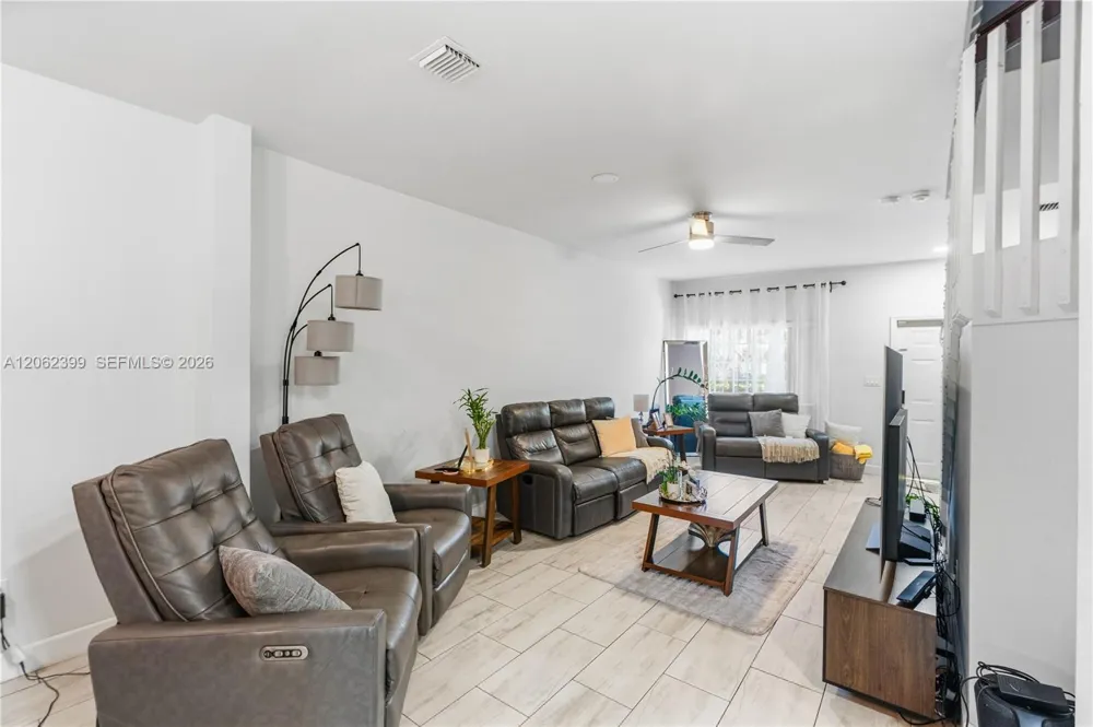 1844 SW 102nd Way Miramar, FL 33025