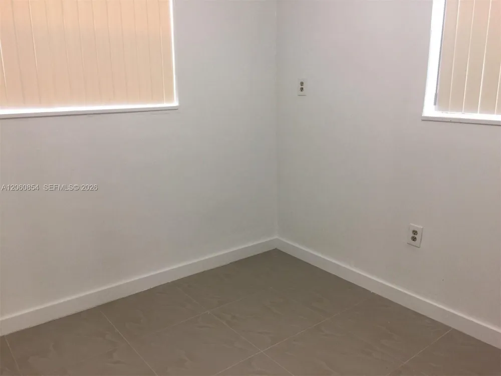 1800 NW 19th St #1 Miami, FL 33125
