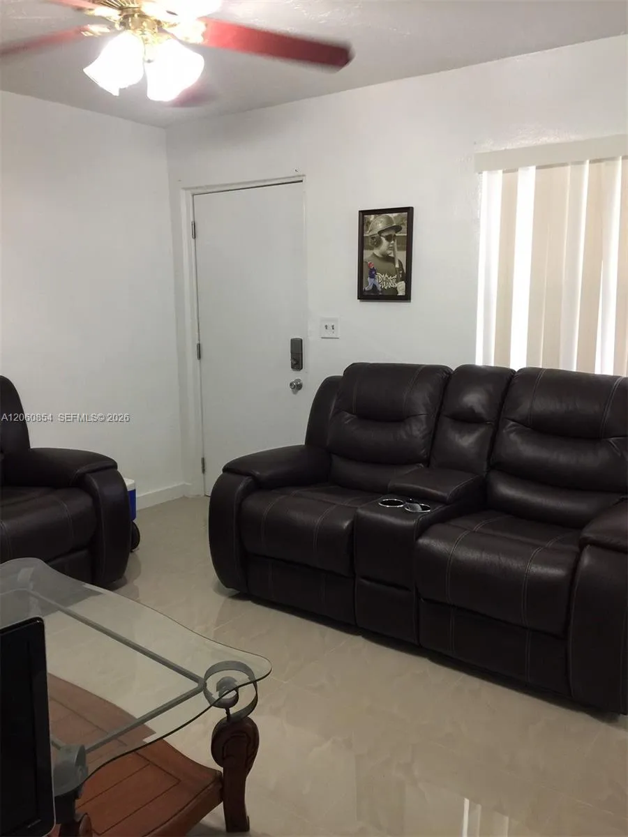 1800 NW 19th St #1 Miami, FL 33125