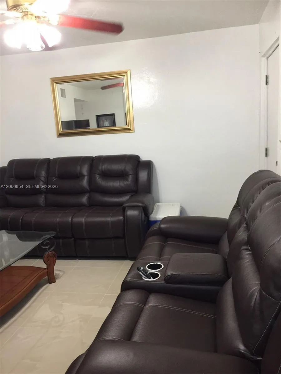 1800 NW 19th St #1 Miami, FL 33125