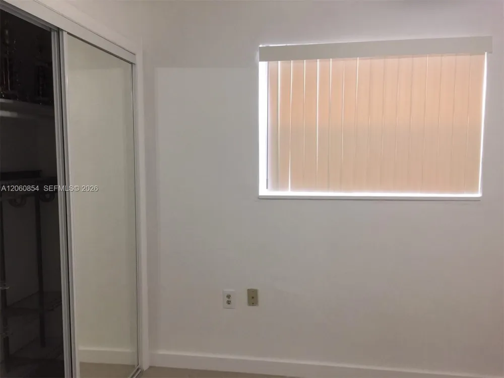 1800 NW 19th St #1 Miami, FL 33125