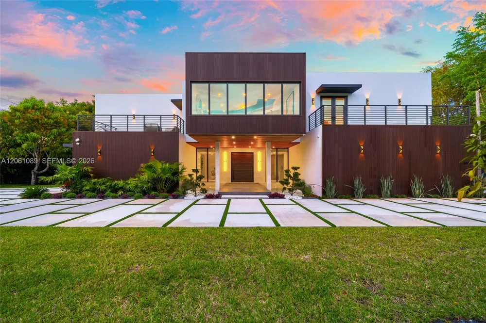 6445 SW 129th Ter Pinecrest, FL 33156