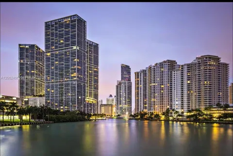 485 Brickell Ave #4711