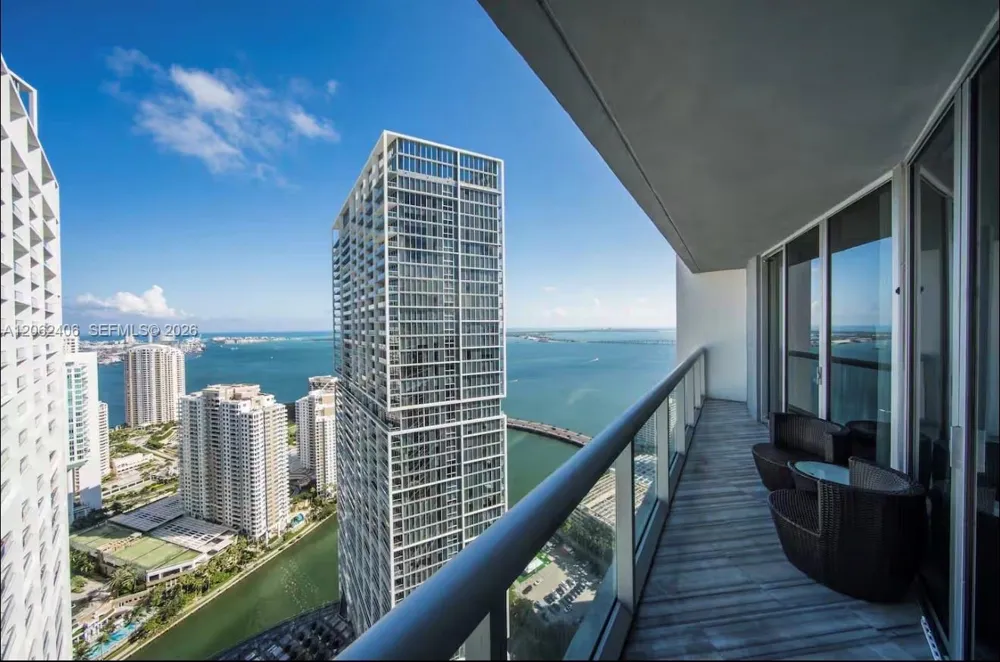 485 Brickell Ave #4711 Miami, FL 33131