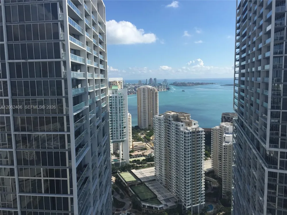 485 Brickell Ave #4711 Miami, FL 33131