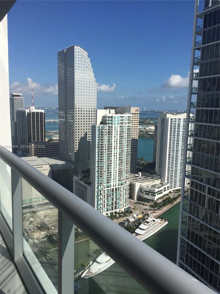 485 Brickell Ave #4711 Miami, FL 33131