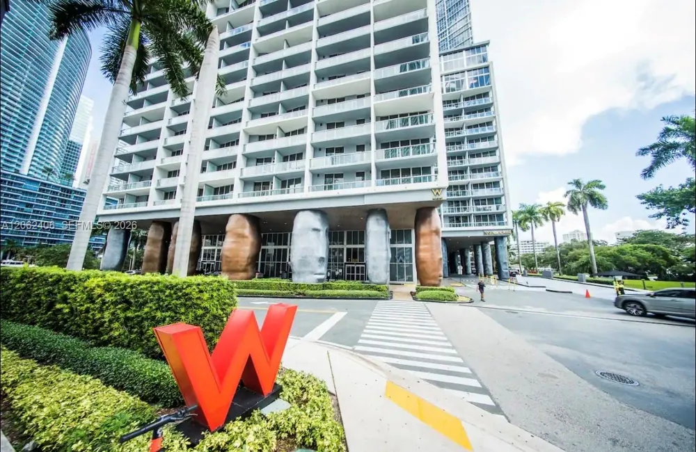 485 Brickell Ave #4711 Miami, FL 33131