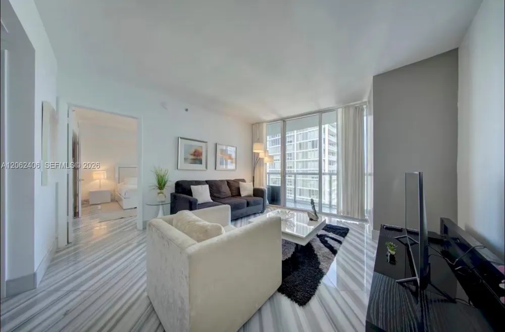 485 Brickell Ave #4711 Miami, FL 33131