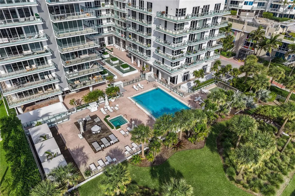 3739 Collins Ave #N-503 Miami Beach, FL 33140