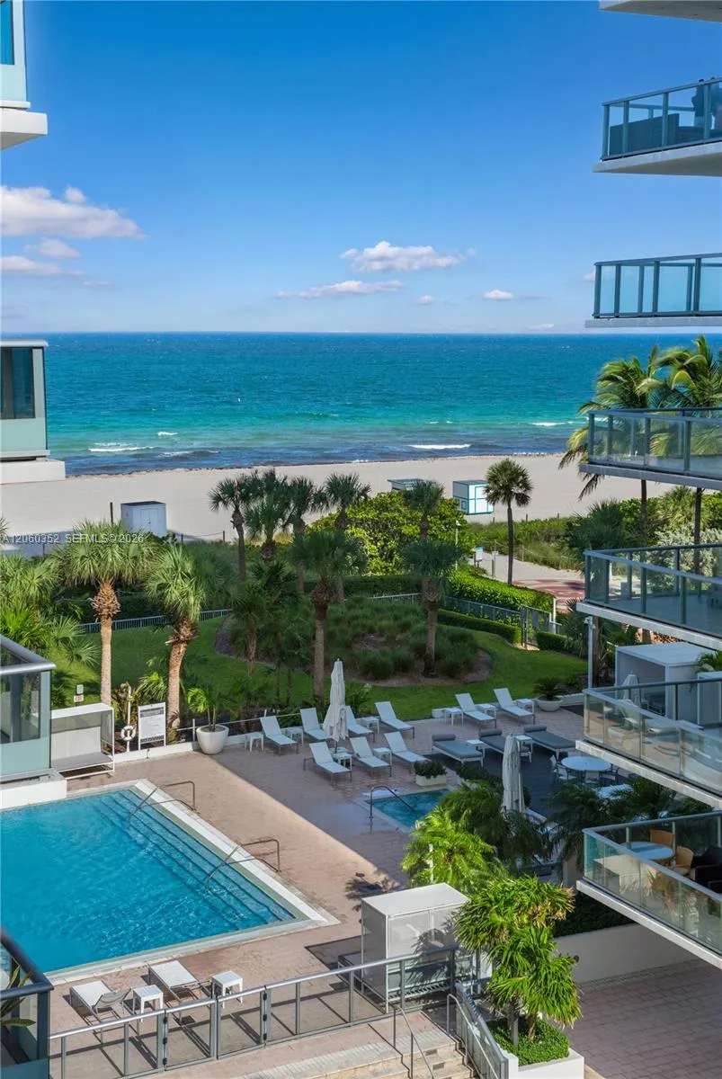 3739 Collins Ave #N-503 Miami Beach, FL 33140