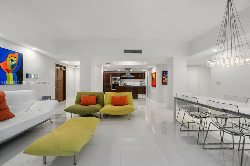 3739 Collins Ave #N-503 Miami Beach, FL 33140