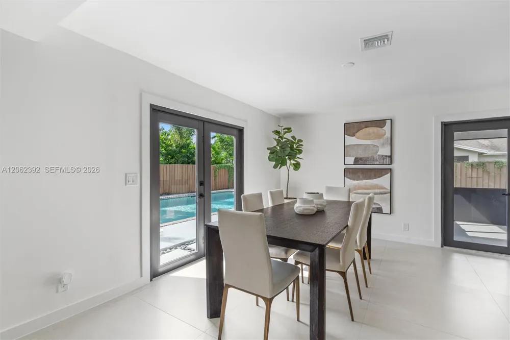 949 Lighthouse Dr North Palm Beach, FL 33408