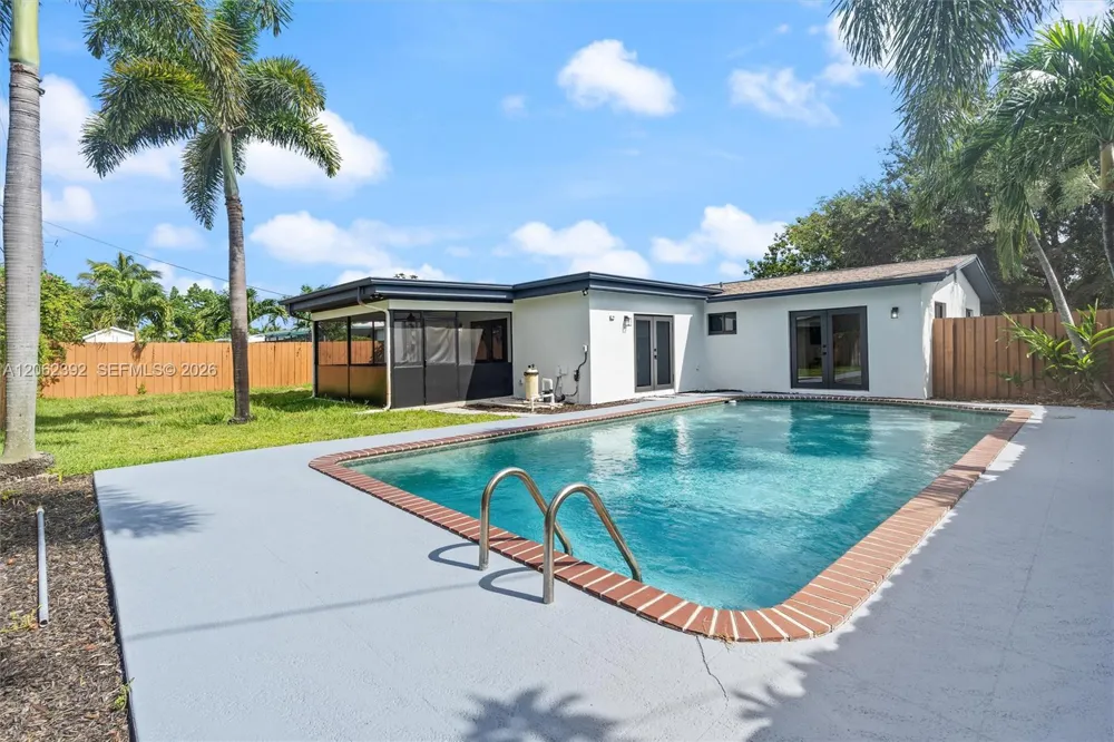 949 Lighthouse Dr North Palm Beach, FL 33408