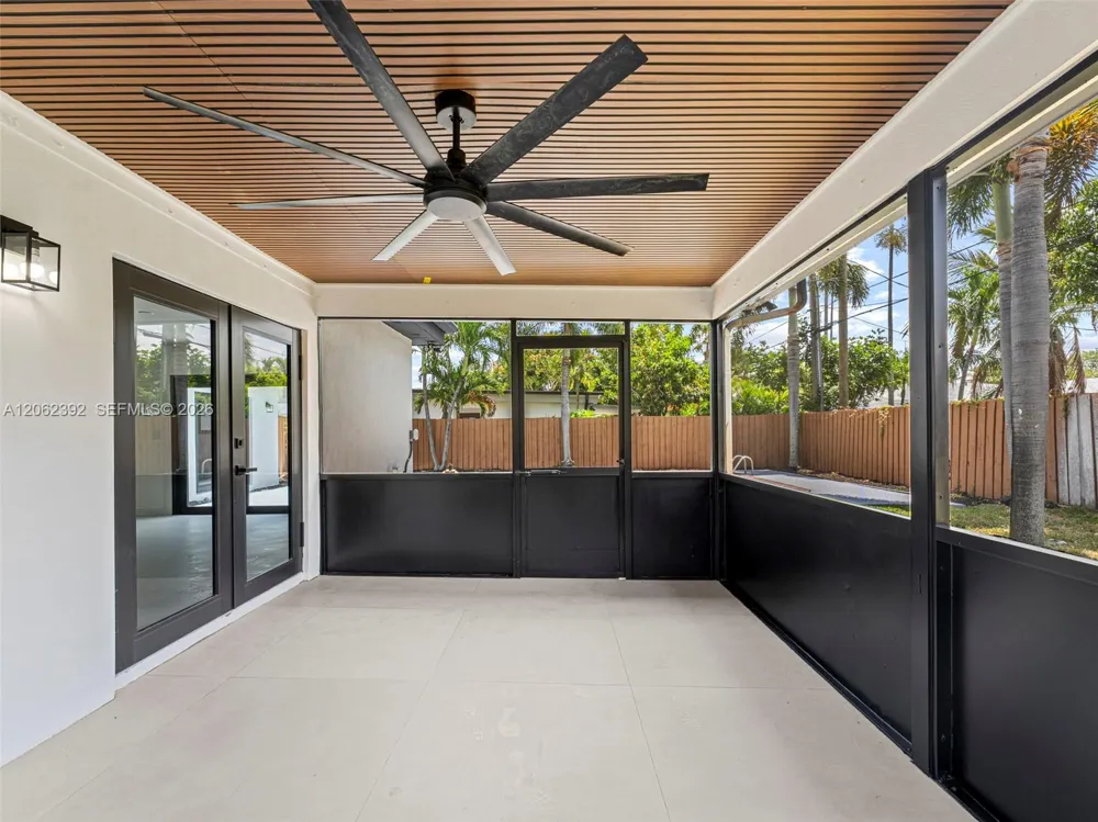 949 Lighthouse Dr North Palm Beach, FL 33408