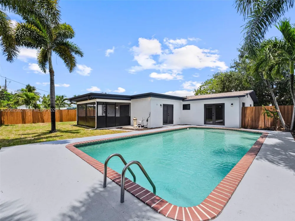 949 Lighthouse Dr North Palm Beach, FL 33408