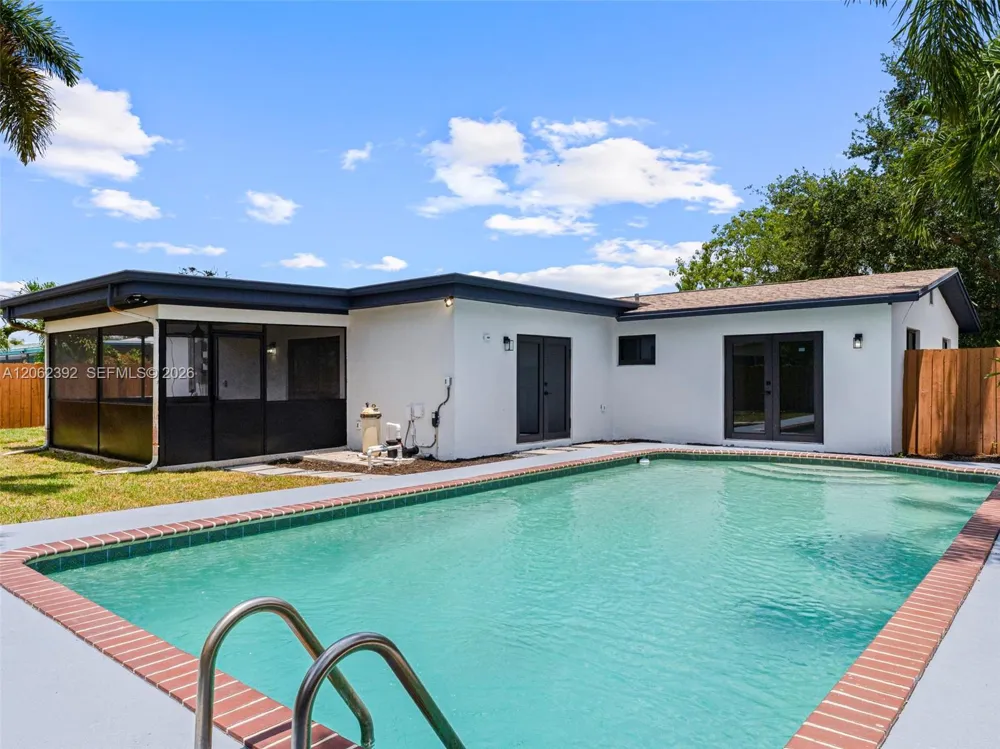 949 Lighthouse Dr North Palm Beach, FL 33408