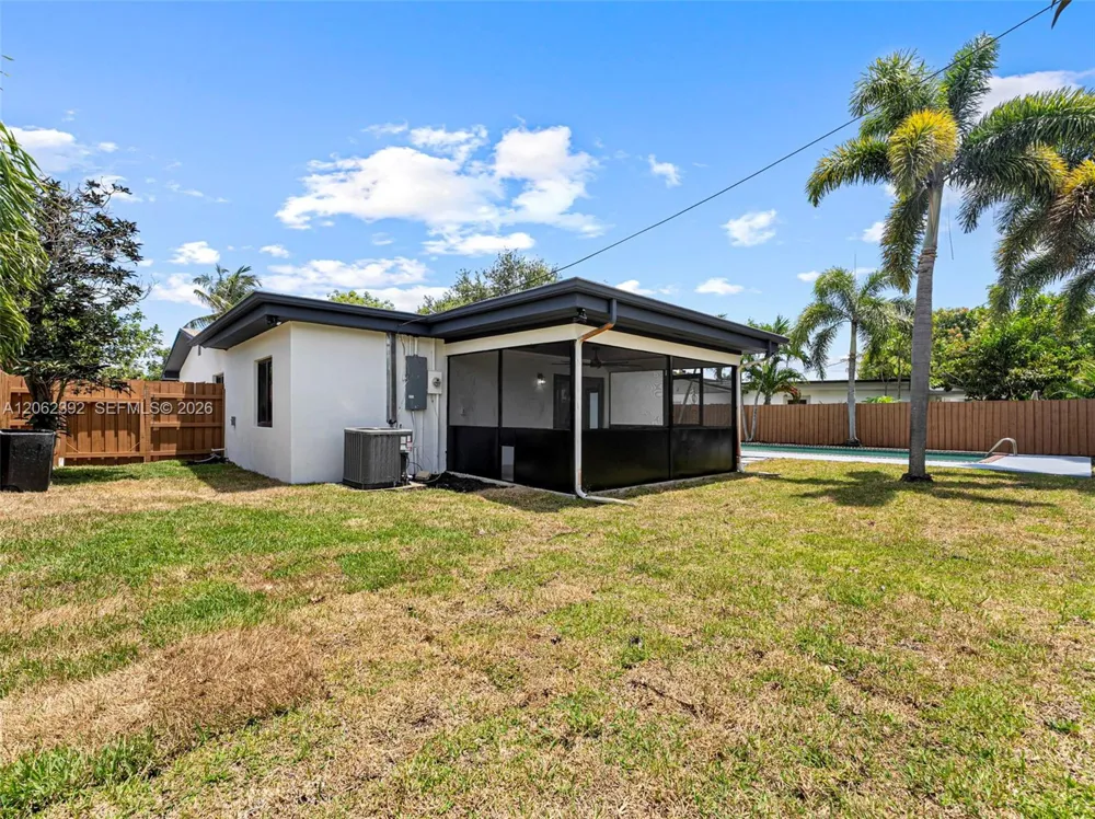 949 Lighthouse Dr North Palm Beach, FL 33408