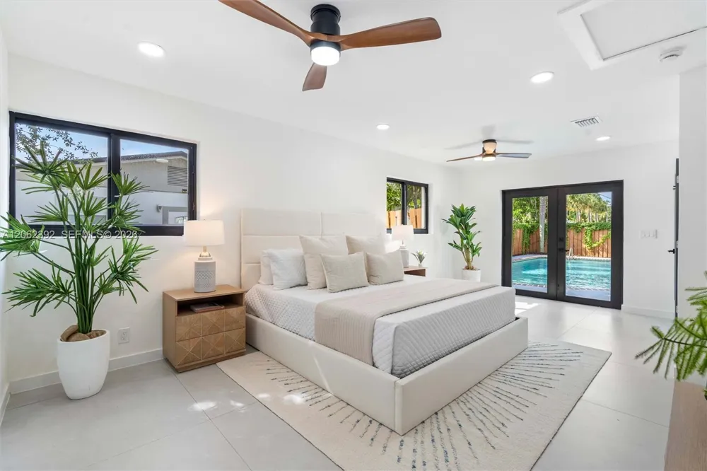949 Lighthouse Dr North Palm Beach, FL 33408