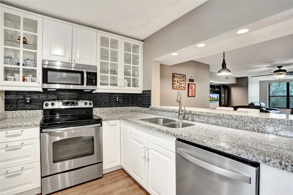 2908 S Carambola Cir S #106 Coconut Creek, FL 33066