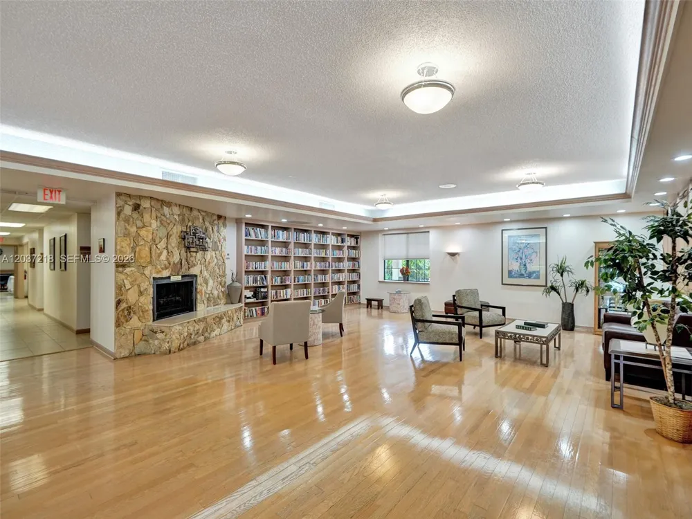 2908 S Carambola Cir S #106 Coconut Creek, FL 33066