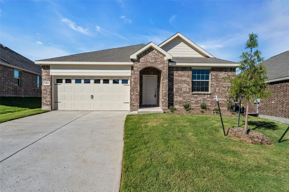 1309 LAZY GROVE DRIVE Anna, TX 75409