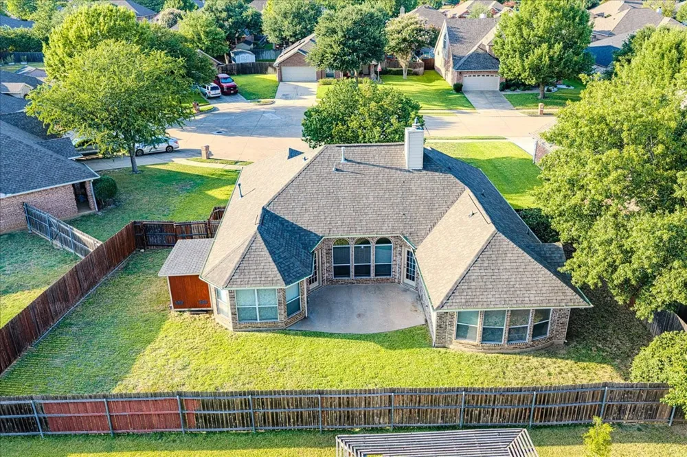521 Acorn Court Saginaw, TX 76179