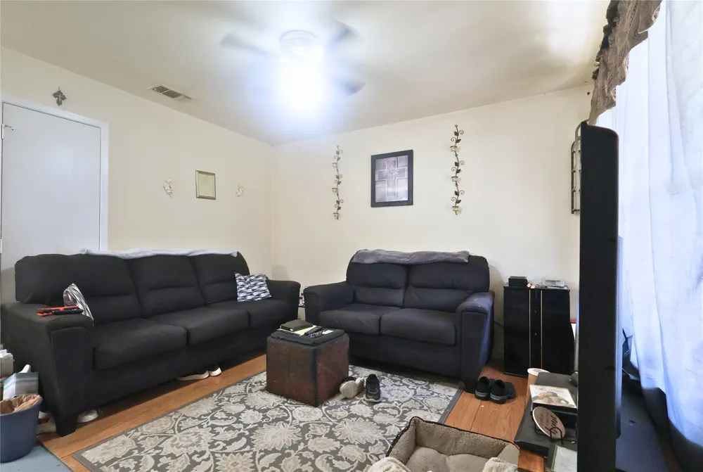 14186 Austin Street Log Cabin, TX 75148