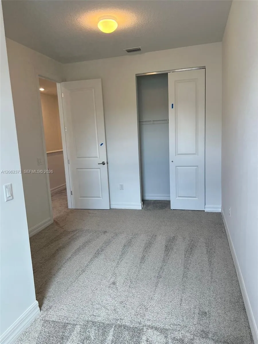 6121 Rancho Ln #6121 Green Acres, FL 33415